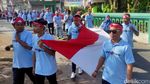 Warga Sidoarjo Bentangkan Bendera 79 Meter Peringati HUT RI