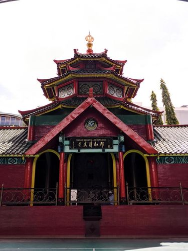 Muhammad Cheng Hoo (Zheng He) Mosque in Surabaya. It is one of the few mosques with Chinese architecture in Indonesia