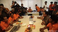 Anies langsung diarahkan ke satu ruangan untuk melakukan diskusi dengan kader Partai Buruh.