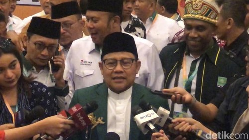 Muhaimin Iskandar alias Cak Imin seusai ditetapkan sebagai Ketua Umum PKB dalam Muktamar ke-6 PKB di Nusa Dua, Kuta Selatan, Badung, Bali, Minggu (25/8/2024) dini hari. (Foto: Ida Bagus Putu Mahendra/detikBali)