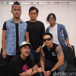 Pro-Kontra soal Vokalis Nidji Sempat Bikin Ubay Down