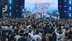 Nidji Ajak Penonton Nostalgia dan Nikmati Sunset Bareng di WJF 2024