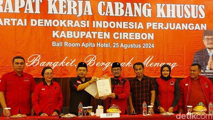 PDIP usung pasangan Imron dan Agus Kurniawan di Pilkada Kabupaten Cirebon 2024