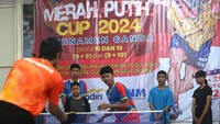 Pelatihan yang diprakarsai oleh Journalist Spin Club (JSC) itu dalam rangka pembinaan, pembibitan dan pencarian bakat atlet tenis meja sejak usia dini.