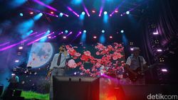 Penonton Dibikin Galau Yovie and Nuno di WJF 2024