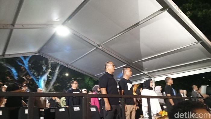 Pj Gubernur Jabar Bey Machmudin di konser WJF 2024.