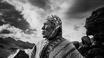 Juara dua kategori Portraiture diberikan kepada Thibault Gerbaldi dari Amerika Serikat dengan foto berjudul Cultural Reverence. Foto: Thibault Gerbaldi/Prix de la Photographie Paris