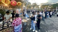 Pasar Kangen merupakan sebuah ajang tahunan yang telah diadakan sejak 2007 di Yogyakarta.