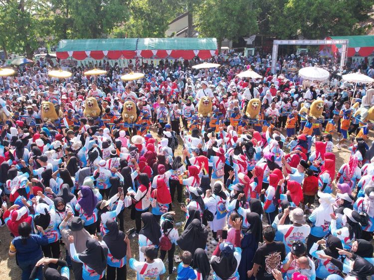 Ribuan Relawan Bang Ara Gerilya di Subang Majalengka Sumedang
