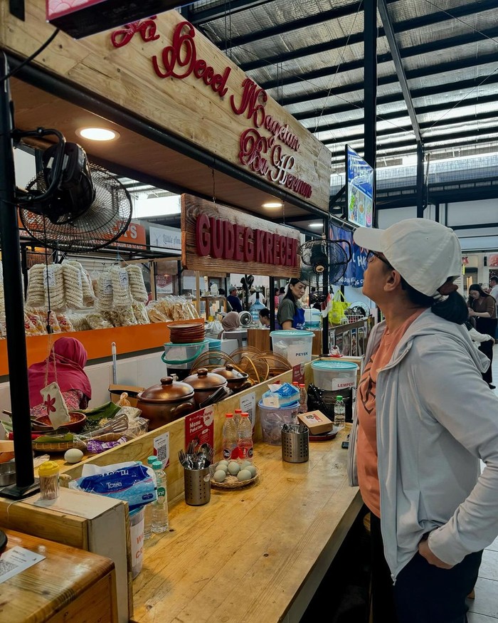 Sri Mulyani ,kulineran di Bintaro Sri Mulyani ,kulineran di Bintaro