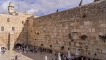 Melihat Bekas Tempat Rasulullah Ikat Buraq di Sudut Al Aqsa