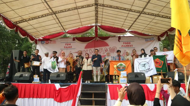 UKM Fair 2024 Universitas Jambi Pamer Kreativitas Mahasiswa