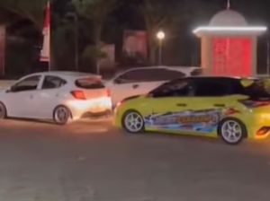 Viral Rombongan Komunitas Mobil Geber Knalpot Brong di Masjid Agung Jeneponto