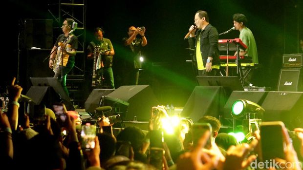 Wali Band tampil West Java Festival 2024