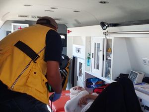 Turis Kena Serangan Jantung Saat Trekking di Pulau Padar TN Komodo