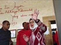 Berbaju Merah, Airin Tiba di DPP PDIP untuk Terima Rekomendasi Cagub Banten