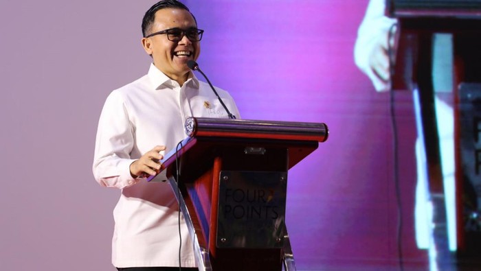 Azwar Anas