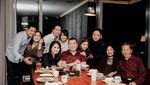 Gaya Keren Kulineran Clarissa Tanoesoedibjo dan Anthony yang Baru Menikah