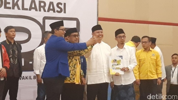 Deklarasi Pasangan Calon Bupati dan Wakil Bupati Tasikmalaya, Dr. H. IWAN Saputra Dan Dede Muksit Aly ZA digelar di salah satu Hotel di Singaparna, Kabupaten Tasikmalaya, Senin (26/8/24).