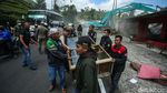 Melihat Lagi Pembongkaran Lapak PKL dan Bangunan Liar di Puncak Bogor