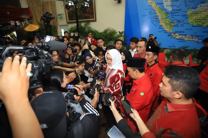 Dewan Pimpinan Pusat (DPP) PDI Perjuangan resmi mengusung pasangan Airin Rachmi Diany-Ade Sumardi sebagai Bakal Calon Gubernur dan Bakal Wakil Gubernur Banten pada perhelatan pemilihan kepala daerah (Pilkada) Banten.