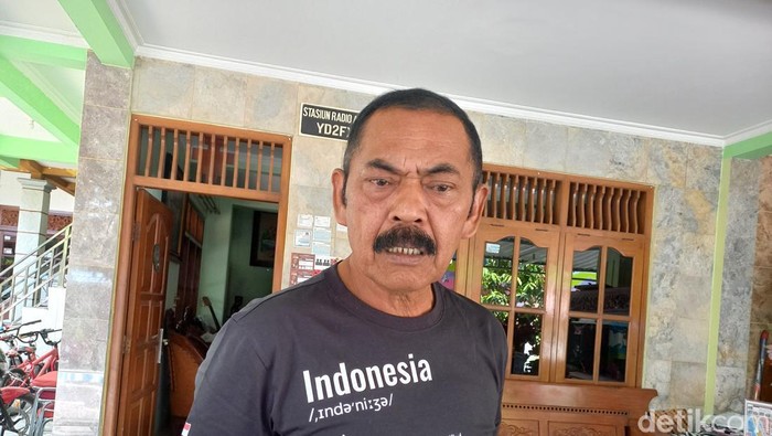 Ketua DPC PDIP Kota Solo FX Hadi Rudyatmo, saat ditemui di rumahnya, di Kelurahan Pucangsawit, Kecamatan Jebres, Kota Solo, Senin (26/8/2024).