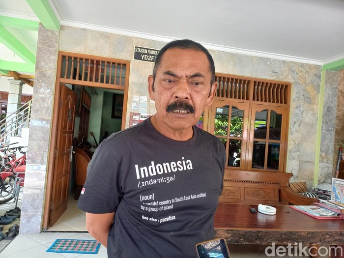 Ketua DPC PDIP Kota Solo FX Hadi Rudyatmo, saat ditemui di rumahnya, di Kelurahan Pucangsawit, Kecamatan Jebres, Kota Solo, Senin (26/8/2024).