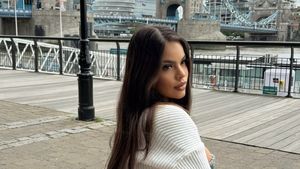 Potret Influencer Wanita Sering Pamer Bokong yang Tidak Proporsional