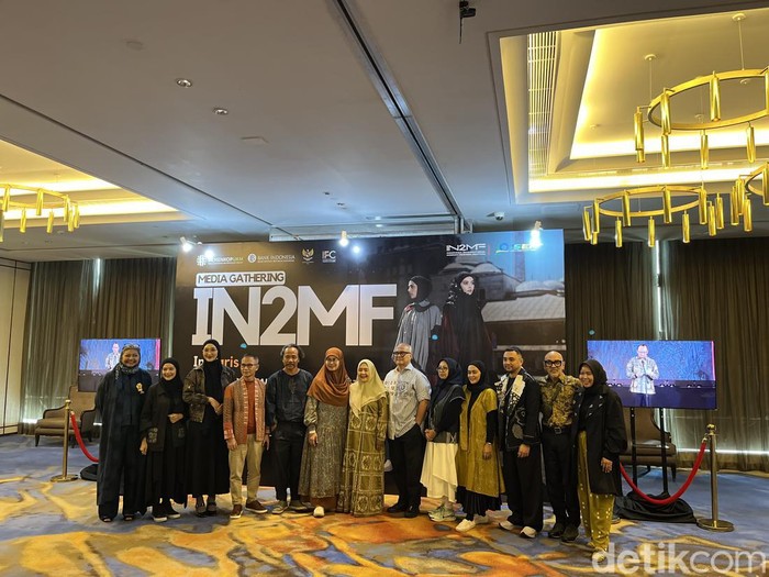 Indonesia Modest Fashion in Paris (IN2MF) akan kembali diadakan pada 7 September 2024 di Salle Wagram, Paris, dan trade show internasional Whos Next pada 8-10 September 2024 di Porte de Versailles, Paris.