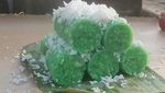 20 Kue Putu Bambu yang Legit Manisnya Ada di Sini!