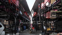 Luas dari dalam rumah ini adalah 7x3 atau 21 meter persegi.