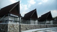 Nantinya tempat ini akan menjadi tempat PKL Puncak yang lapaknya telah digusur.  