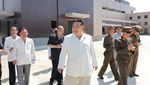 Momen Kim Jong Un Kunjungi Konstruksi Pabrik Industri di Korut