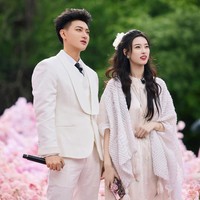 Tao eks EXO Sudah Jadi Ayah! Pamer Momen Mantai Bareng Istri dan Anak