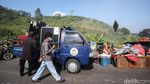 Pedagang di Puncak Histeris Lihat Kiosnya Dibongkar
