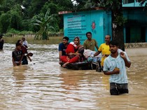 Penampakan Banjir Parah Rendam Bangladesh