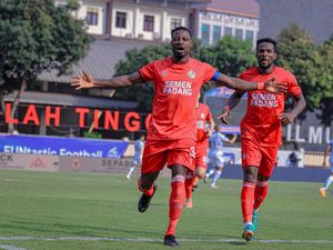 Semen Padang Vs PSM Makassar: Juku Eja Tertinggal 0-1 Lewat Gol Gala Pagamo