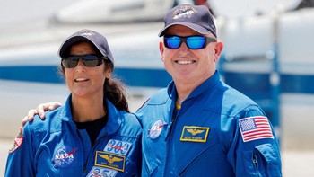 Dua astronaut NASA Butch Wilmore dan Sunita Williams terjebak di stasiun luar angkasa internasional (ISS).  