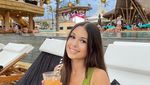 Ria Andrews, Pacar Stefan William Sering Bagikan Momen Floating Breakfast