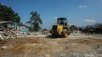 Begini kondisi Warpat Puncak usai diratakan petugas, Bogor, Senin (26/8/2024).   