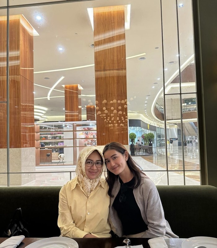 Airin Rachmi Diany, Cagub Banten yang Hobi Kulineran Airin Rachmi Diany, Cagub Banten yang Hobi Kulineran
