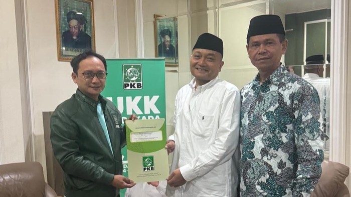 Ali Makki Zaini-Ali Ruchi menerima rekom PKB untuk maju di Pilbup Banyuwangi