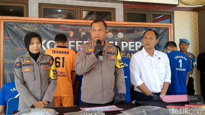 Jumpa pers ayah bunuh bayi di Pekalonga, Selasa (27/8/2024).