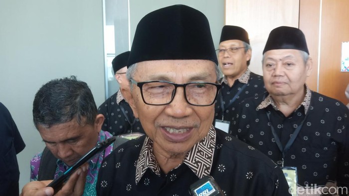 Ketua Pimpinan Pusat (PP) Muhammadiyah Ahmad Dahlan Rais, saat ditemui di Edutorium UMS, Solo, Selasa (27/8/2024).