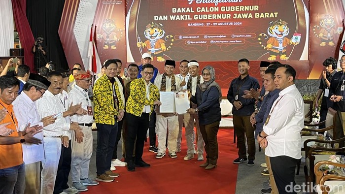 Dedi Mulyadi dan Erwan Setiawan daftar Pilgub Jabar 2024