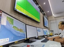 BMKG Catat 12 Gempa Besar di Zona Megathrust Selatan Jawa Medio 1840-2009