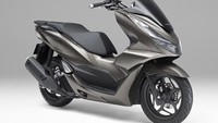 Secara dimensi, motor ini memiliki panjang 1.935 mm, lebar 740 mm, tinggi 1.105 mm, jarak sumbu roda 1.315 mm, tinggi jok 764 mm, dan bobot 133 kg. Secara desain, Honda PCX 160 memiliki bentuk yang elegan dan modern dengan konsep setang telanjang. Foto: Dok. Honda