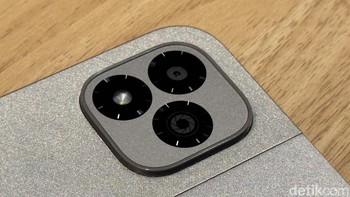 Kamera utamanya berukuran 8 MP ditemani Quad LED Flash. Foto: Adi Fida Rahman/detikINET