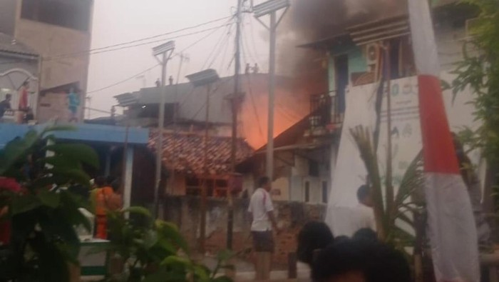 Insiden Kebakaran Merenggut Korban Akibat Kebocoran Gas di Kemayoran