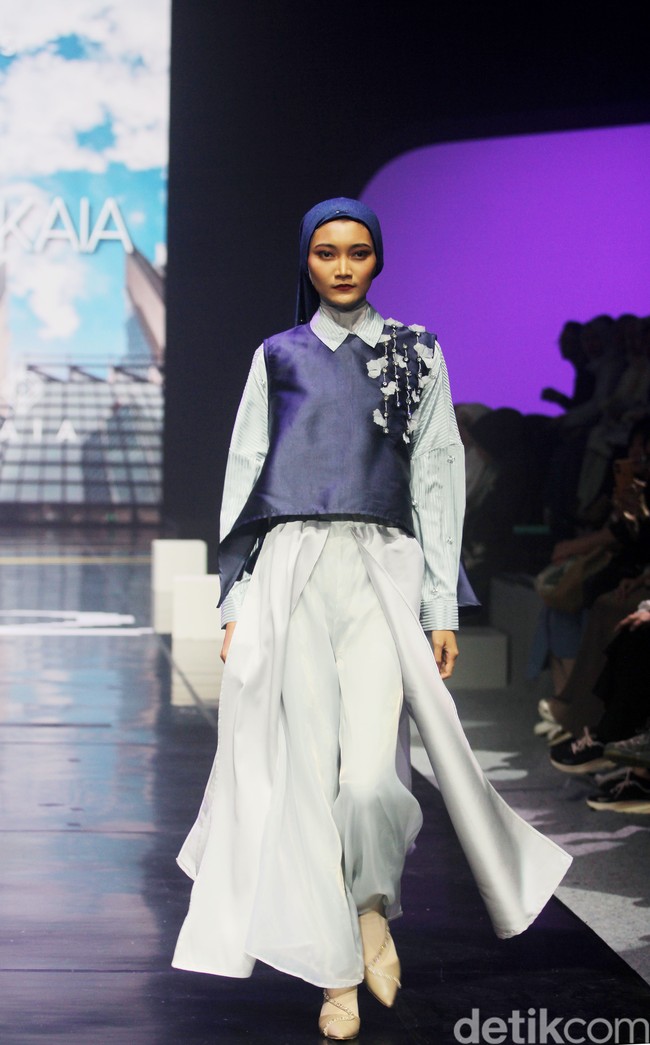 Inilah koleksi terbaru Jenna & kaia X Wardah yang terinspirasi dari kehidupan Wanita mandiri dengan kecerdasannya, berlangsung di Istora Senayan, di acara Muffest 2024, Sabtu [10/8/2024]. Foto: Mohammad Abduh/detikcom.